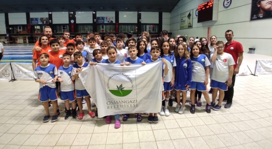 Türkiye Yüzme Federasyonu 11-12 Yaş Ulusal Gelişim Projesi Bursa'da gerçekleşti