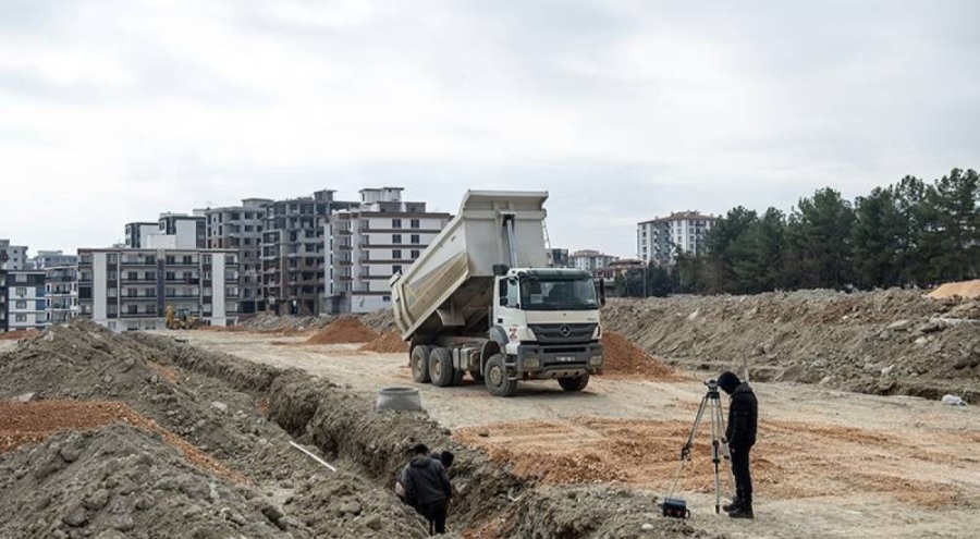Bakan Murat Kurum: Artçılar devam ederken inşaat yapılmayacaksa hiçbir inşaatın yapılmaması gerekir
