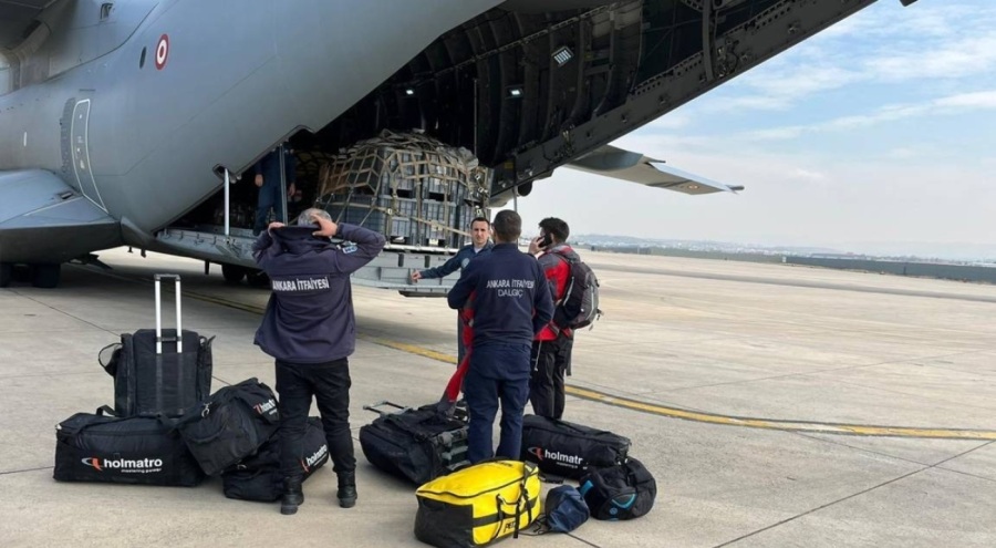 Ankara Büyükşehir Belediyesi'nden, sel felaketine müdahale için ekip desteği