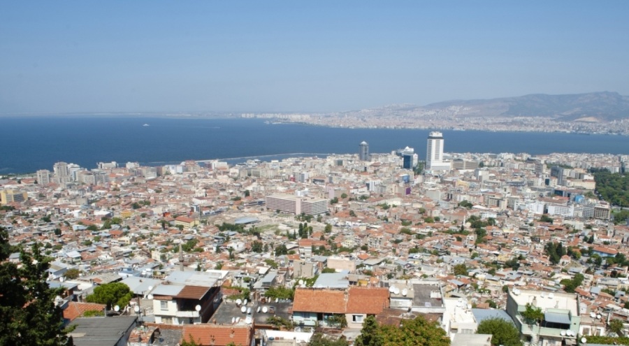 İzmir'de şubat ayında 5 bin 31 konut satıldı