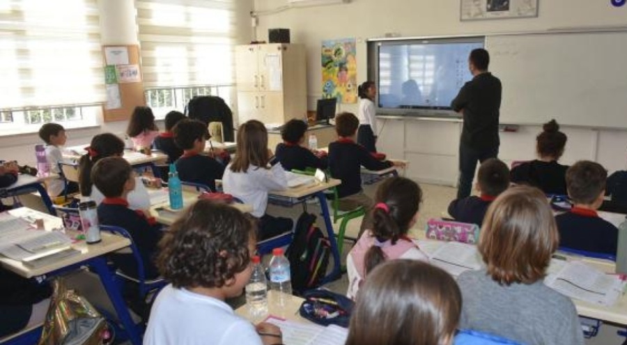 Afet bölgesinde 1783 noktada eğitim devam ediyor