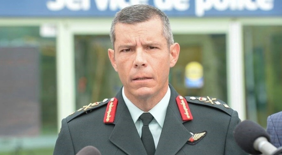 Kanadalı general hükümete 6 milyon dolarlık tazminat davası açtı