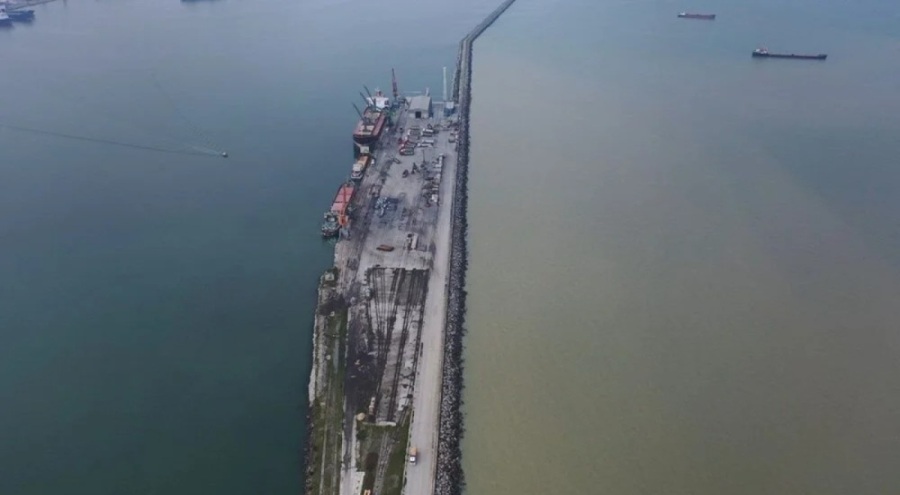 Karadeniz kahverengiye büründü