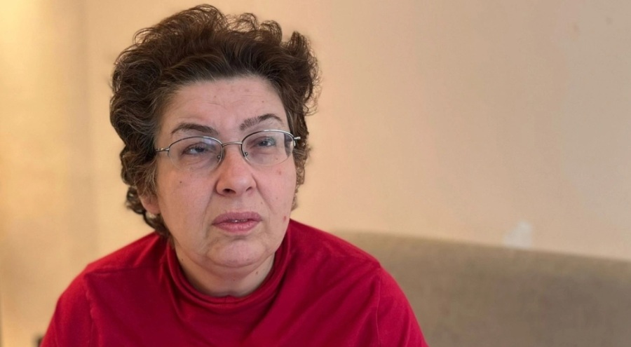 Ev sahibi kiracısına baltayla saldırdı