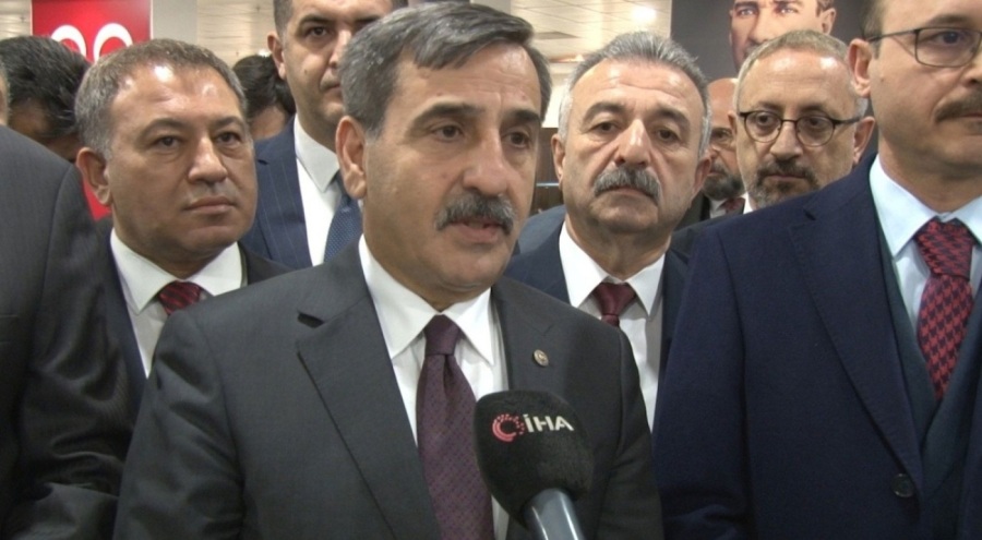 Kamu-Sen Genel Başkanı milletvekili adayı olmak için istifa etti