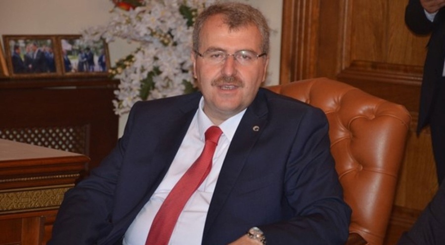 Halil Eldemir görevinden istifa etti