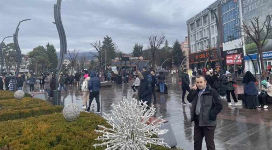 Bolu'da camiler depremzedelere açıldı