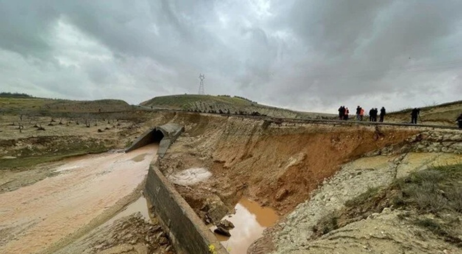 Sel felaketinde kaybolan sürücü için arama çalışmaları devam ediyor