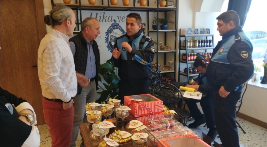 Bursa'da zabıta kırsal bölgedeki iş yerlerinin ruhsatlarını denetledi
