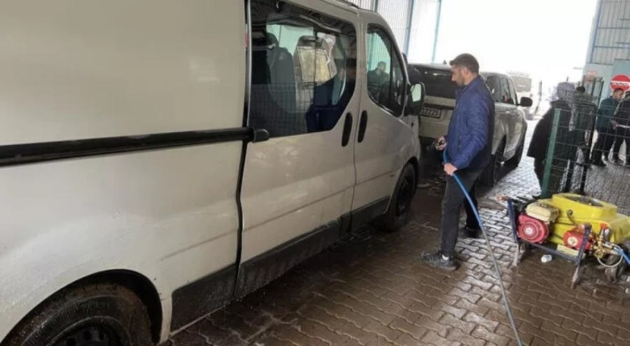 Hakkari'nin Üzümlü Sınır Kapısı'nda şap tedbiri