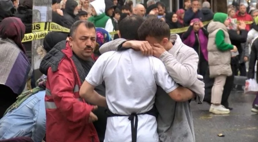 Çocuklarıyla mikserin altında kalan anne yaşamını yitirdi