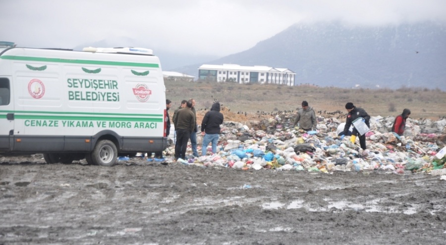Çöpe atılmış bebek cesedi bulundu