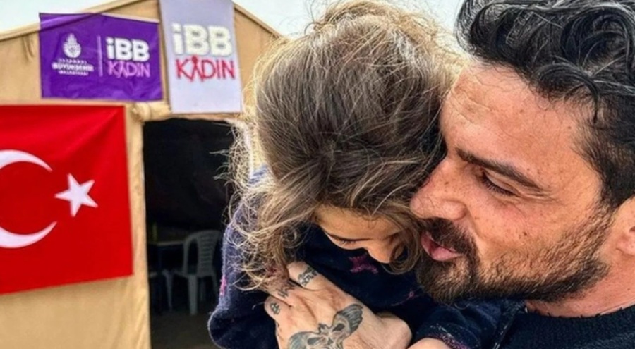 Ünlü İtalyan oyuncu Michele Morrone Hatay'da çocuklara destek oldu