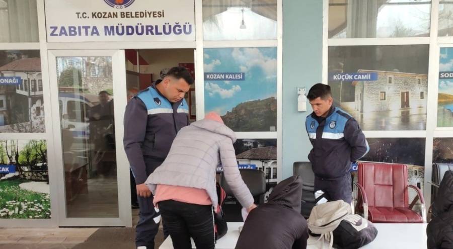 Adana'da ''Depremzedeyiz' diyerek dilencilik yaptılar