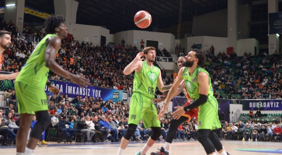 Tofaş, Galatasaray NEF mücadelesi 81-83 sonuçlandı