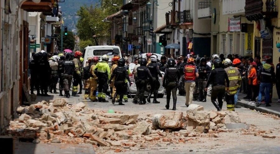 Ekvador'da 6.7 büyüklüğünde deprem: 13 ölü