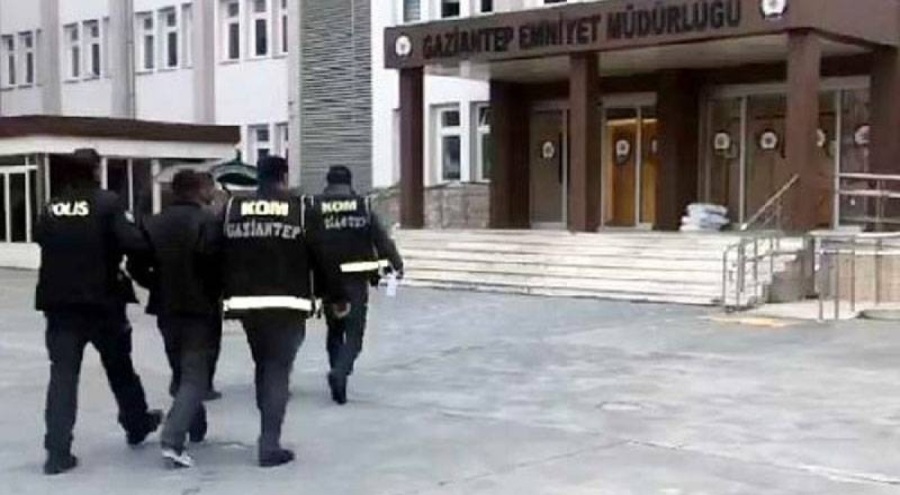 Yıkılan binalara yönelik soruşturmada 2 gözaltına alındı