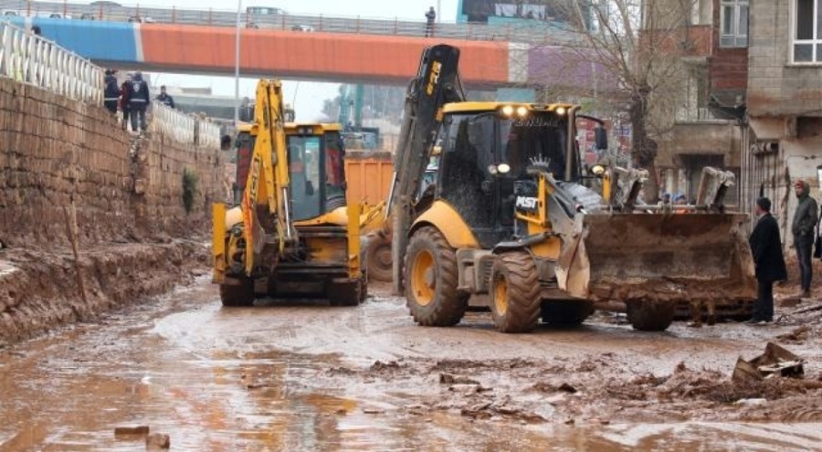 Şanlıurfa'da sel sonrası çalışmalar sürüyor