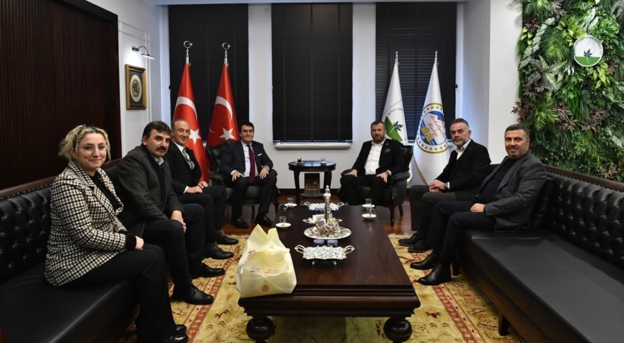 Bursa Osmangazi Belediye Başkanı Dündar: Çarşı esnafı AVM'lere karşı güçleniyor