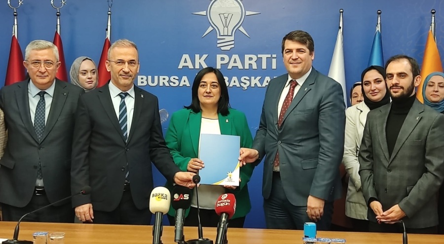 AK Parti Bursa İl Kadın Kolları Başkanı aday adaylığını açıkladı