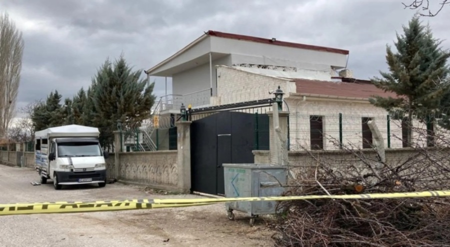 Sevgilisiyle yaşadığı evde tabancayla vurulan Ayşenur hayatını kaybetti