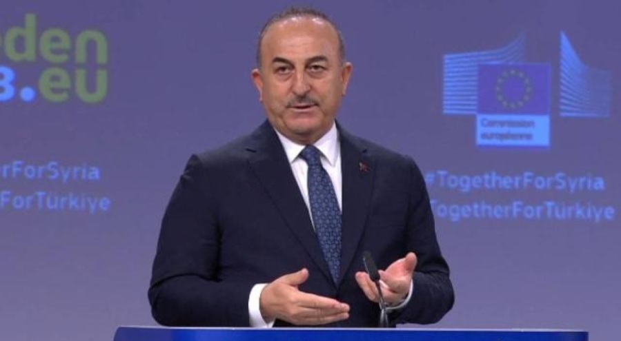 Bakan Çavuşoğlu'ndan İsveç mesajı
