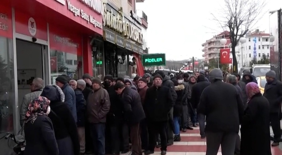 Et ve Süt Kurumu'nda uzun kıyma kuyruğu