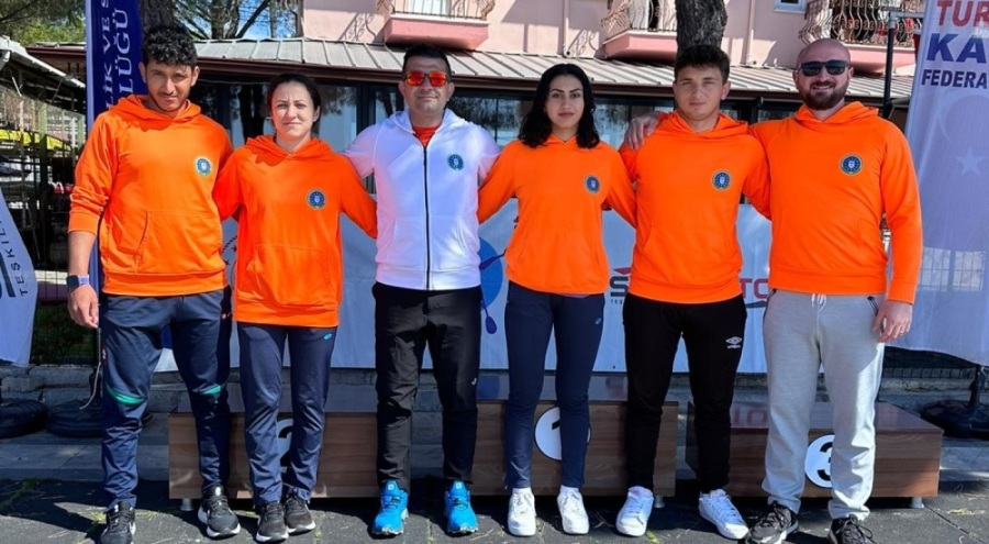 Bursa Büyükşehir Belediyespor Kulübü sporcuları kanoda madalya kazandı