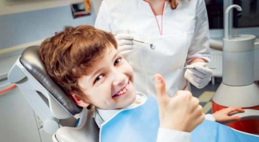 Çocuklarda süt dişlerinin takibi yapılmalı