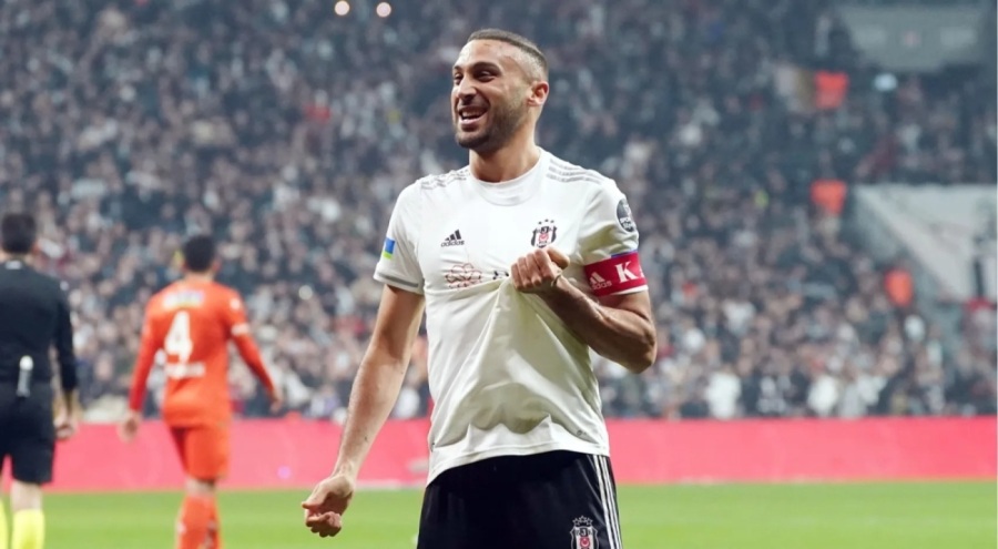 Cenk Tosun: Beşiktaş'ta kalıyorum