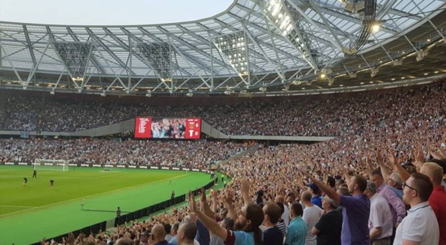 İngiltere Premier Lig'de futbolculara oruçlarını açmaları için imkan verilecek