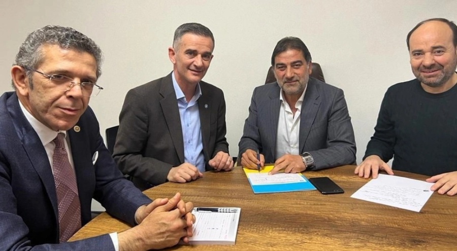 Türk futbolunun efsane isimlerinden Ünal Karaman, siyasete atıldı