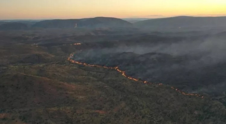 Avustralya'da 100 bin hektarlık alan kül oldu