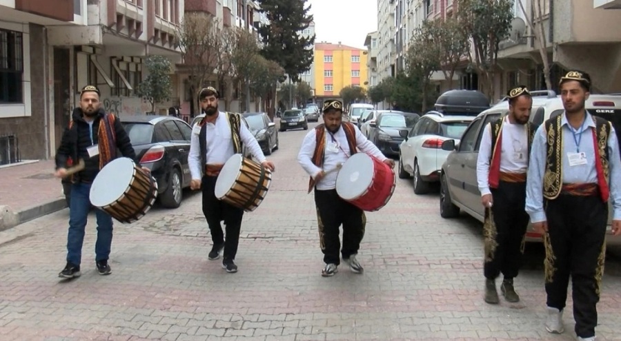 Vatandaşlara korsan davulcu uyarısı yapıldı