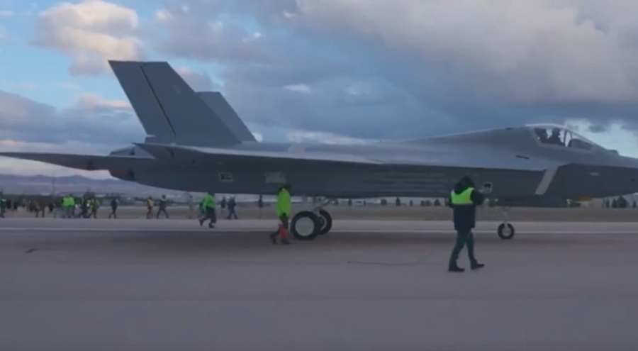 Milli Muharip Uçak'tan ilk görüntüler paylaşıldı