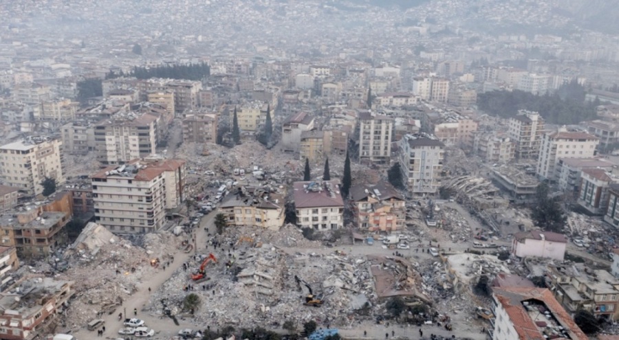 Depremden sonra terk edilen ev, başkasına kiraya verilmiş!
