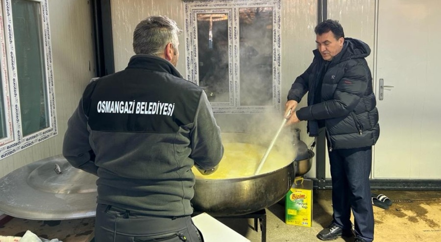 Bursa'dan deprem bölgesine iftar sofrası