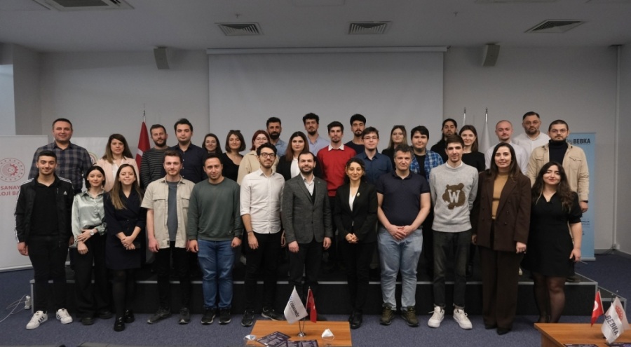 BEBKA ve CEV ortaklığında  Veri Bilimci Programı 2. Dönem Mezunları projelerini sundu