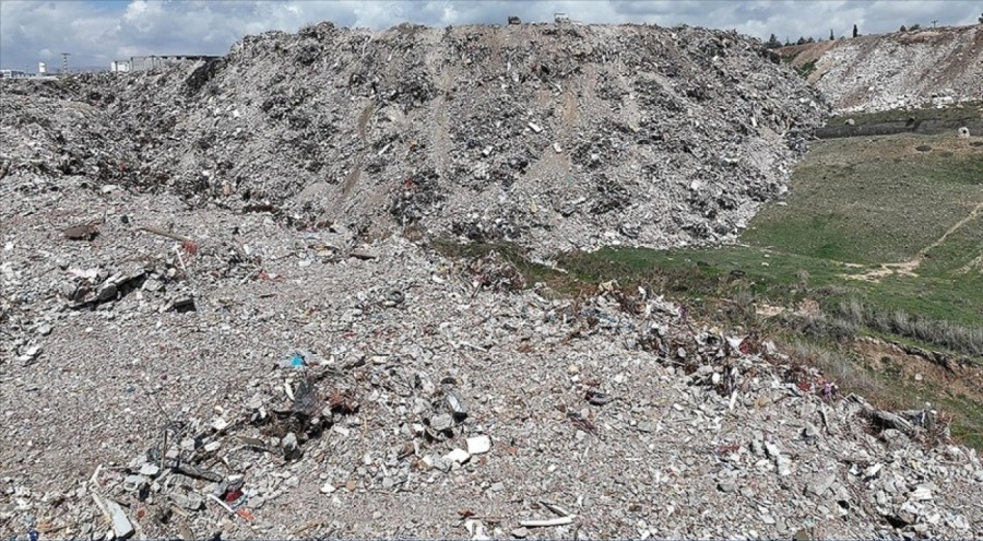 Adıyaman'da enkaz döküm alanı görüntülendi