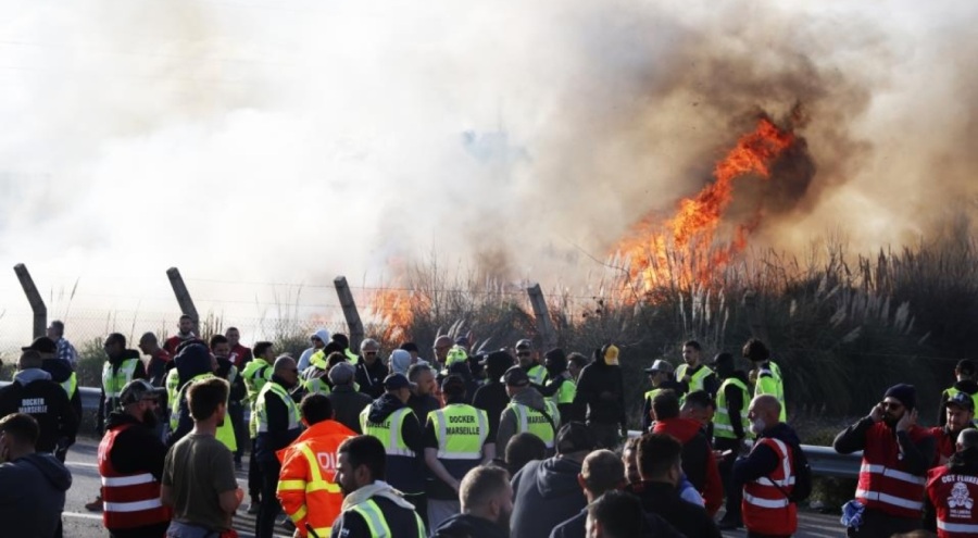 Fransa'da emeklilik protestoları çatışmaya dönüştü: 58 gözaltı