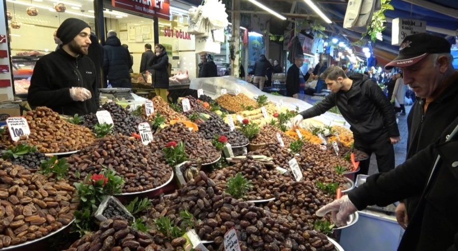 Bursa Kapalı Çarşı'da ramazan yoğunluğu başladı