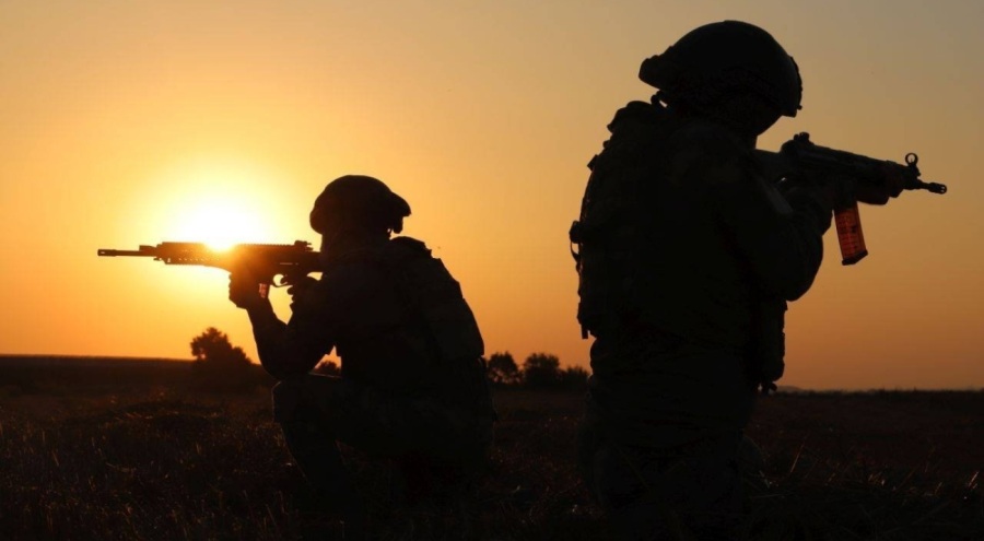 MSB: Sınırda 1'i FETÖ mensubu 7 kişi yakalandı