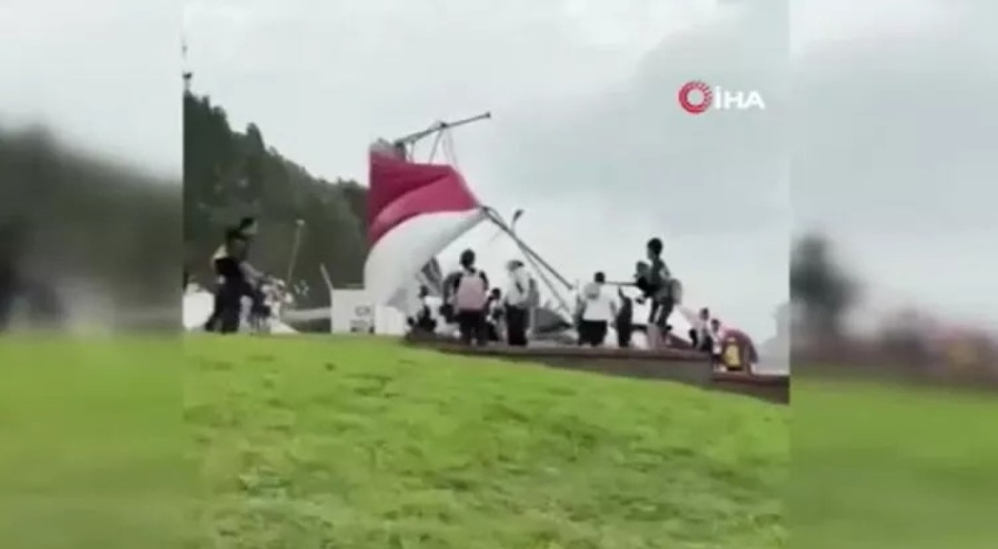 Tayvan'da çadır rüzgara kapıldı: 1 yaralı