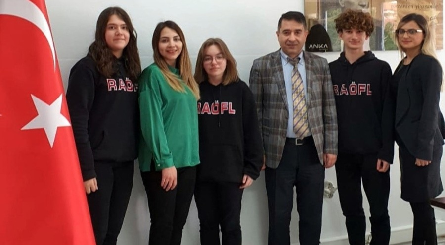 Bursalı birçok öğrencinin okuduğu fen lisesinden önemli başarı