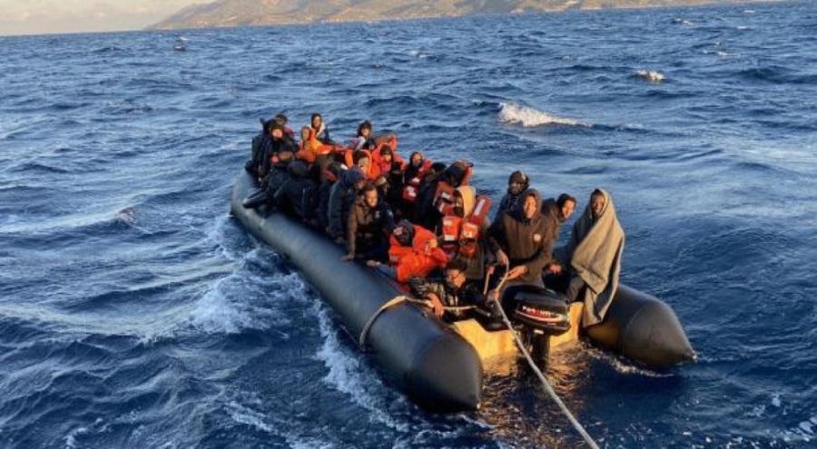 Çanakkale'de 47 düzensiz göçmen kurtarıldı