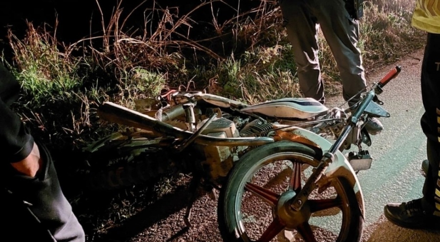 Metrelerce sürüklenen motosikletin sürücüsü ağır yaralandı
