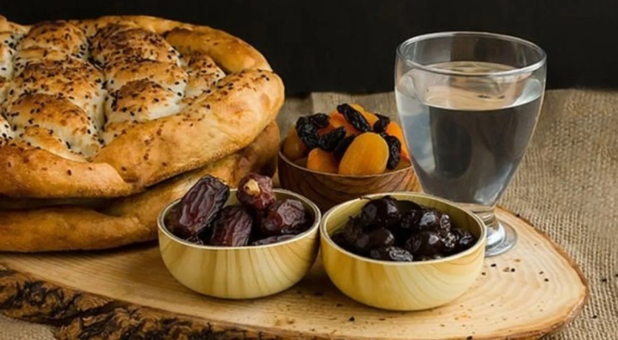 Unutarak yemek yendiğinde oruç bozulur mu?