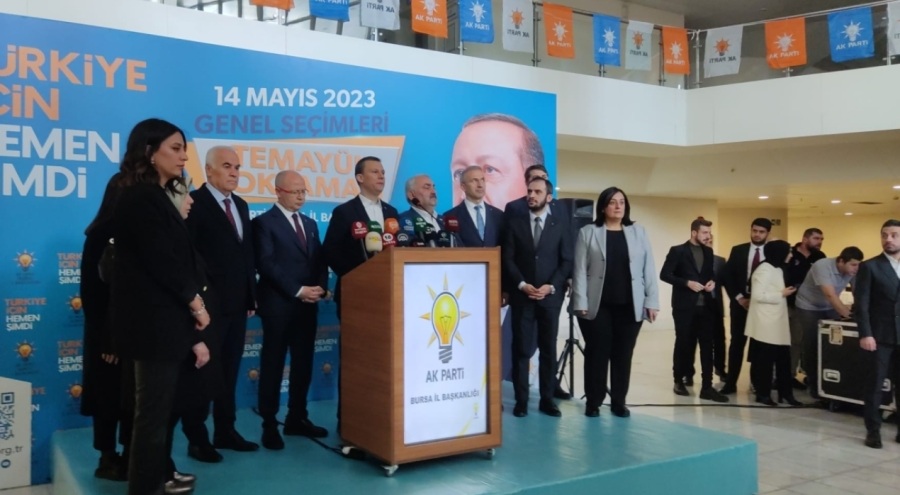 AK Parti Bursa'da e-temayül yoklaması başladı...
