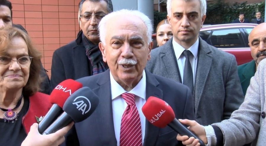 Doğu Perinçek imza verip imza istedi