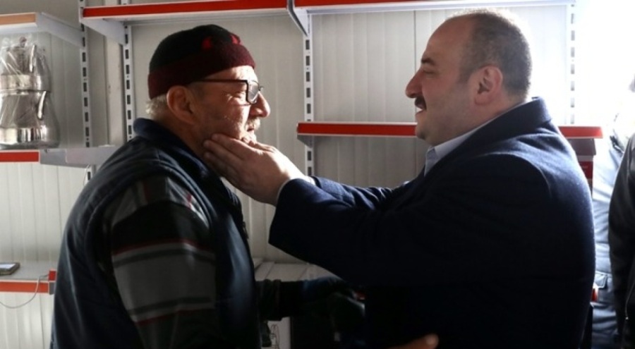 Sanayi ve Teknoloji Bakanı, depremlerden etkilenen Gölbaşı ve Besni'deki sanayi tesislerini ziyaret etti